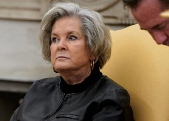 Trump admits he has ‘alcoholic’s personality’ in first reaction after Susie Wiles fiasco