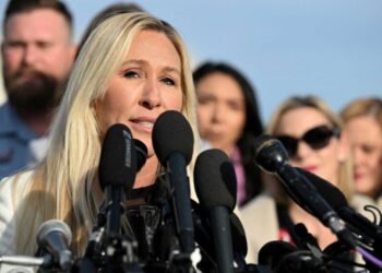 ‘Shut the hell up!’ Defecting Trump ally hit with tongue-lashing from MAGA listeners