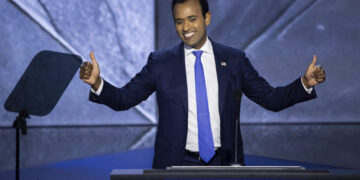 Ramaswamy calls on conservatives to reject Groypers