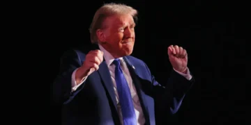 ‘I’m with her all the way!’ Trump doles out well-wishes to exiting lawmaker he snubbed