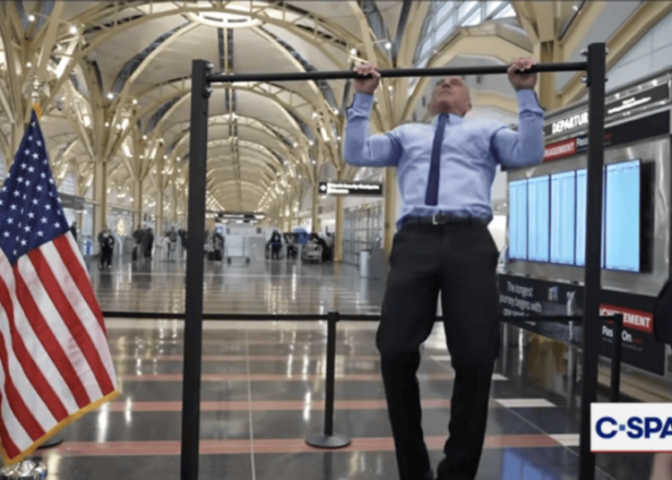 ‘Idiots’: Trump officials roasted for holding ‘ego contest’ in airport