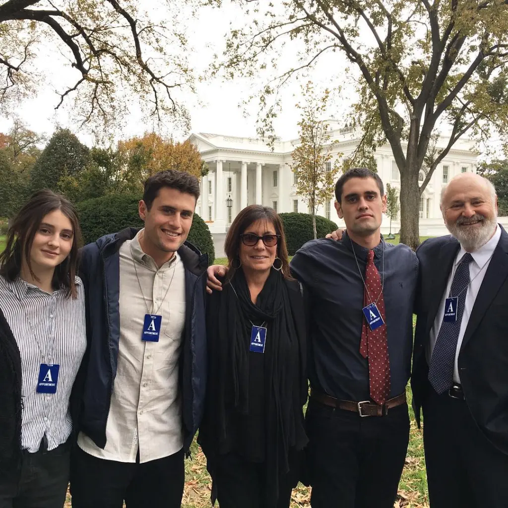 Rob Reiner, Michele, Romy, Nick and Jake standing outside the White House.