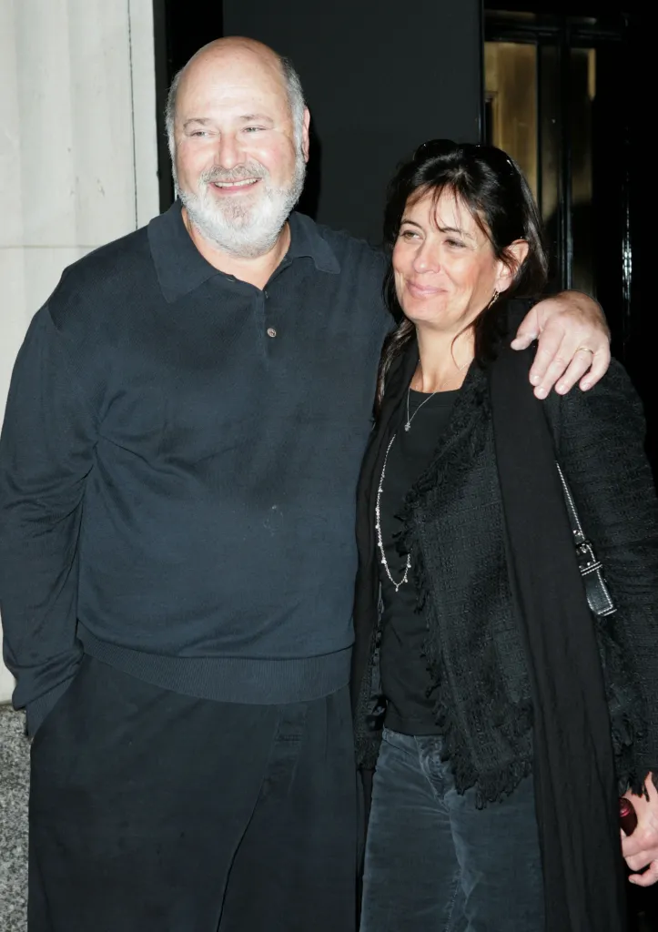 Rob Reiner and wife Michele Singer posing together.