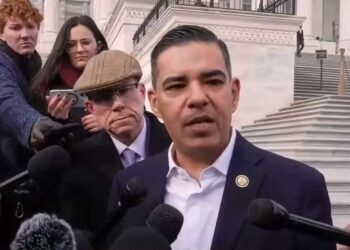 ‘Incredibly disturbing’: Dem previews Epstein photos lawmakers have yet to release