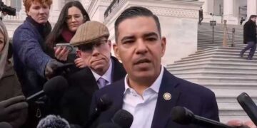 ‘Incredibly disturbing’: Dem previews Epstein photos lawmakers have yet to release