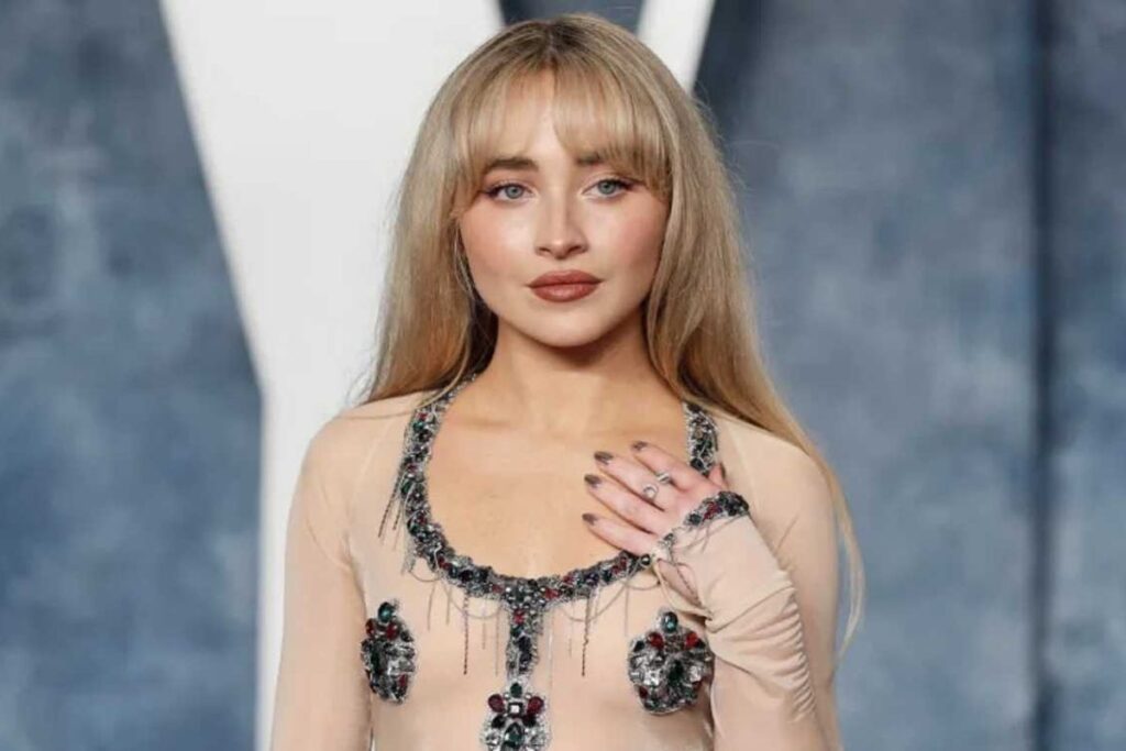 White House quietly deletes post after scathing rebuke from pop megastar