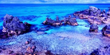 Scientists Intrigued by Huge Structure Under Bermuda