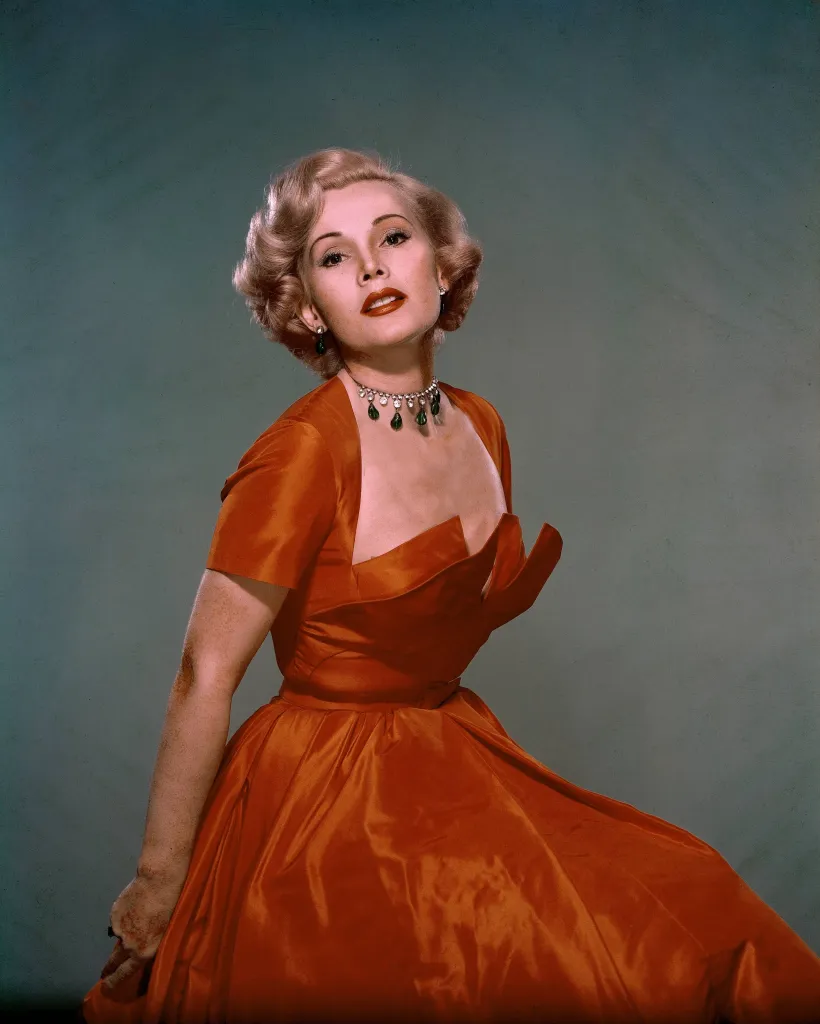 Studio portrait of the French actress Zsa Zsa GABOR between 1950 and 1955.