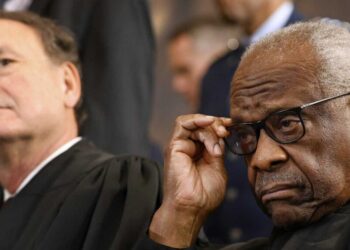 New Supreme Court case could bring ‘dramatic change’ in how the government works: analysis