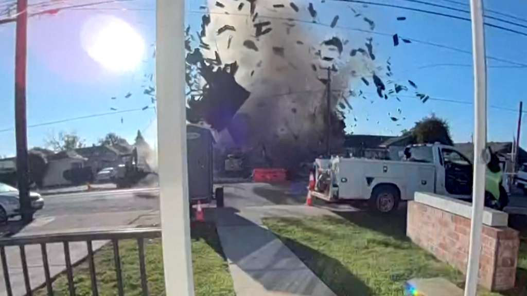Video shows huge explosion in Bay Area community that damaged buildings