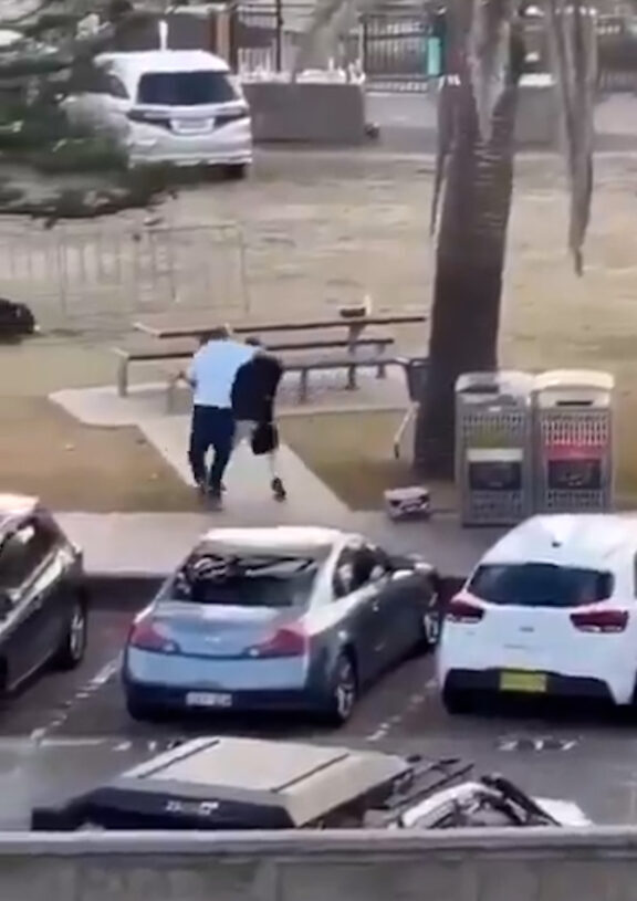 Video shows bystander tackling and disarming Bondi Beach gunman