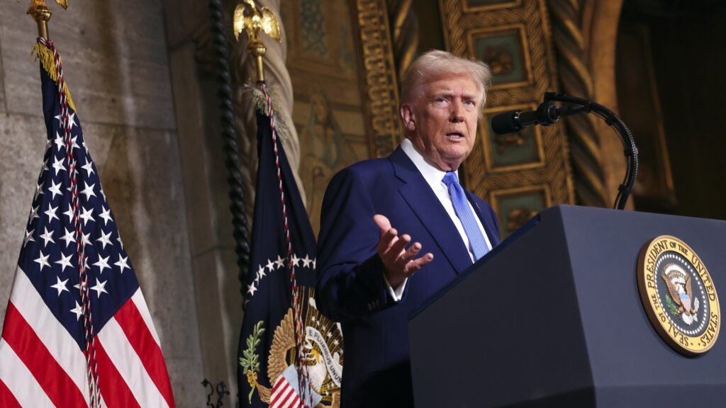 A timeline of Trump’s quotes, shifts and U-turns on Russia and Ukraine