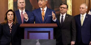 Trump admin’s ‘unthinkable’ move gets rare 30,000-foot rebuke from air safety official