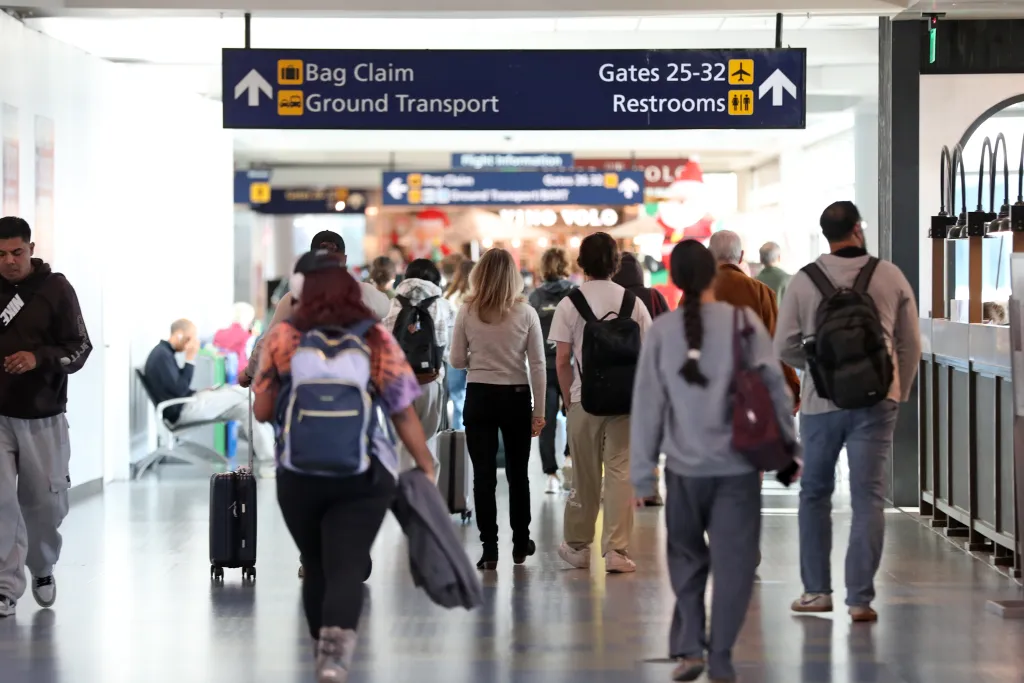 Oakland San Francisco Bay Airport (OAK) in California announced this week it will be introducing guest passes for 