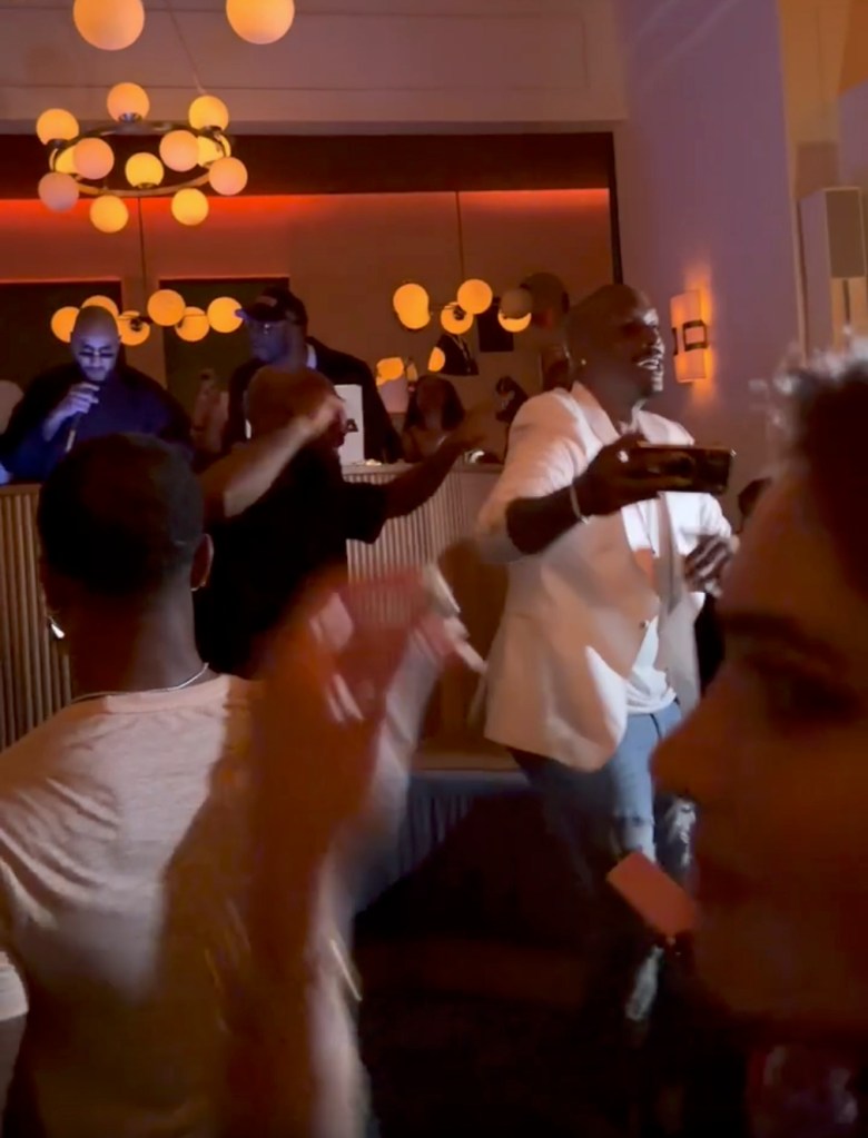 Tyrese Gibson sings at Swizz Beatz's afterparty.