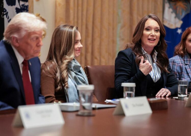 Drowsy Trump caught jerking awake during another Cabinet meeting