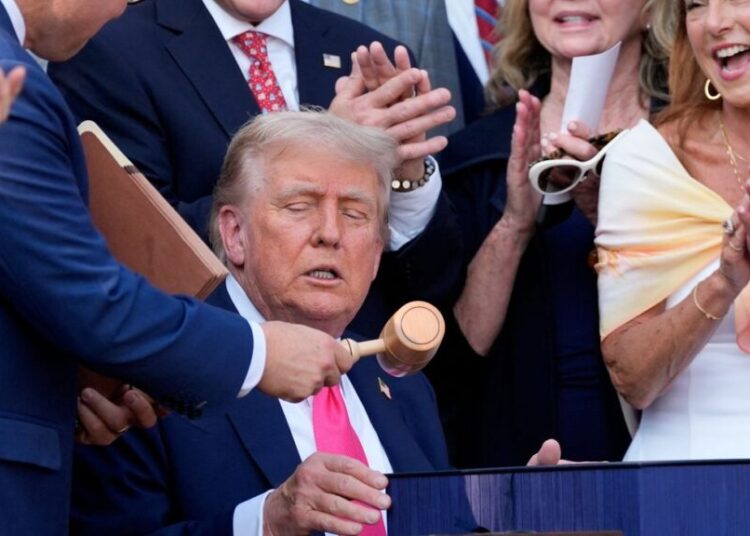 Republicans are sick of ‘daily humiliation’ of Trump — and more will defect: insider