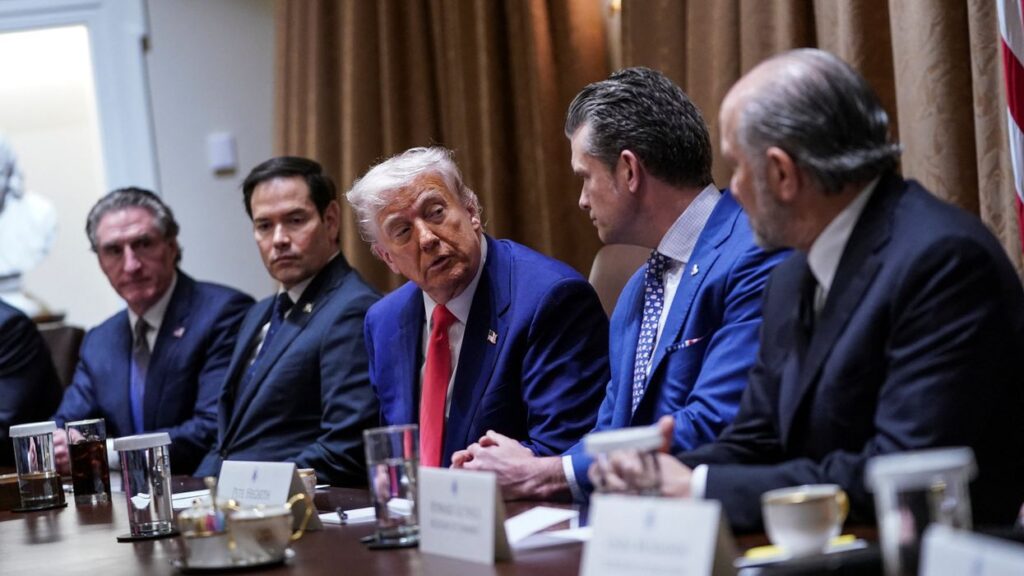 MAGA insider slams Trump Cabinet meetings: ‘Just nothing but praise and how great he is’