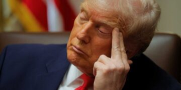 ‘It’s shameful’: War veteran unloads on Trump Cabinet members after bizarre CNN supercut