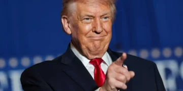 Trump’s ‘greatest hit of crazy’ needs to be sanity alarm call for staffers: economist