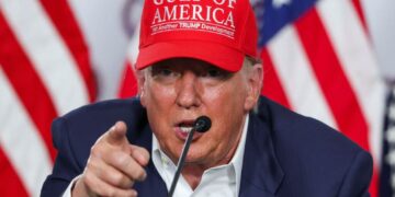 ‘So unpopular’: Ron DeSantis butts heads with Trump as he condemns key policy