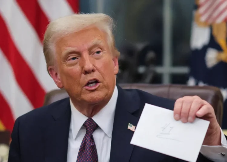 ‘The president is a lunatic’: Trump reposts wild conspiracy theory on Joe Biden’s autopen