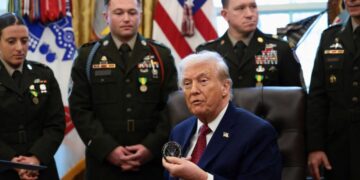 ‘This is absurd’: Ex-GOP speechwriter flags troubling part of Trump’s latest ’emergency’