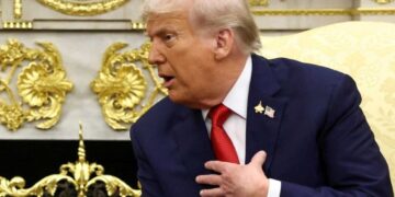 Nicolle Wallace calls out ‘gold-gilded’ Trump as Americans asked to tighten their belts