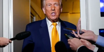 Ex-GOP member slams Trump for ‘screwing the little guy’ with pardon pledge