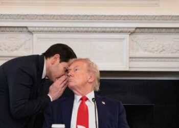 Trump officials celebrated with cake — as thousands died