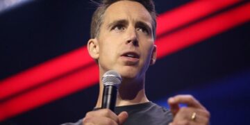 MAGA senator refuses to rule out voting for Dem health care bill if GOP fails to offer one