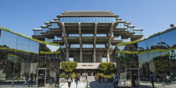 UC should go back to considering standardized tests in admissions