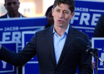 Federal authorities plan operation in Minnesota focusing on Somali immigrants, AP source says