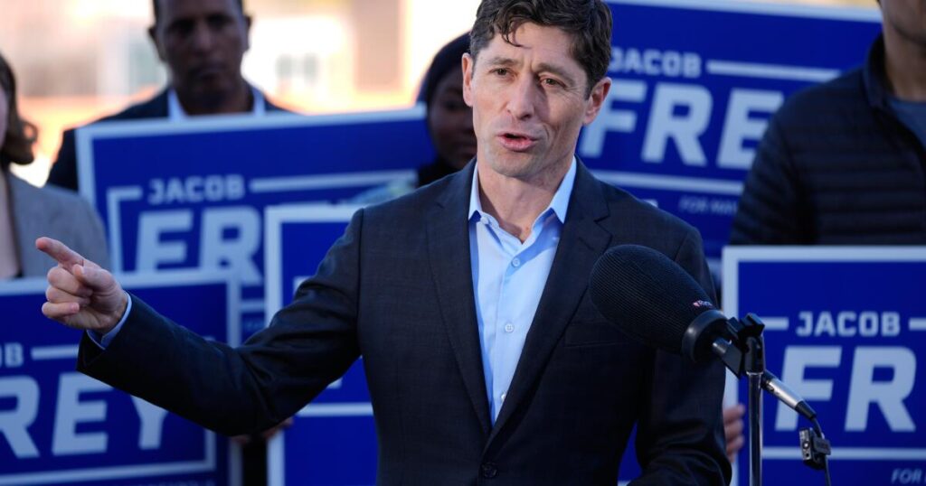 Federal authorities plan operation in Minnesota focusing on Somali immigrants, AP source says