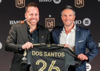 Marc Dos Santos knows LAFC fans expect more than a winner. He’s embracing that pressure