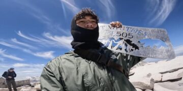 A young hiker has been missing for a month on Mt. Whitney. Are time and hope running out?