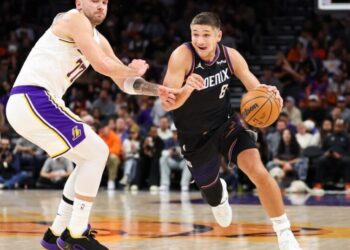 Lakers want Luka Doncic, LeBron James to engage more on defense