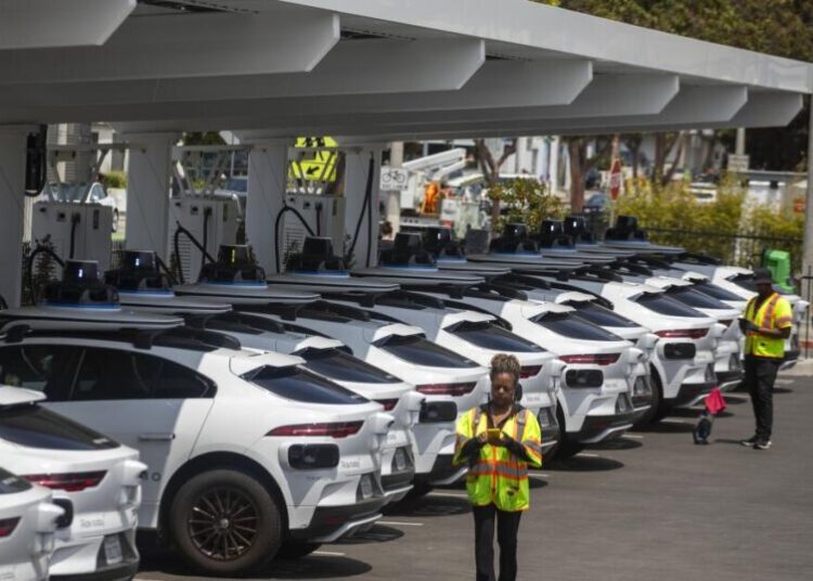 Fight between Waymo and Santa Monica goes to court