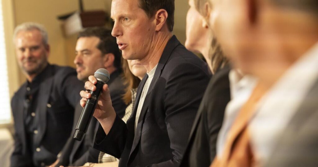 Paramount-Warner fight shows the hostile takeover is back. So are the egos of the combatants