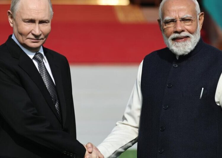 Putin and Modi hold talks and announce expansion of Russia-India trade ties
