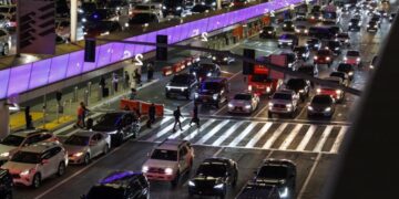Only Los Angeles could spend $1.5 billion to make airport traffic worse
