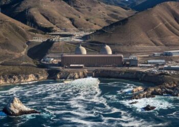 California Coastal Commission approves land deal to extend last nuclear plant through 2030