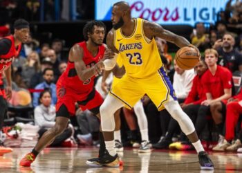 Lakers star LeBron James to miss game tonight against Celtics