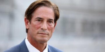 D.A. announces charges against unlicensed contractors in Altadena fire zone