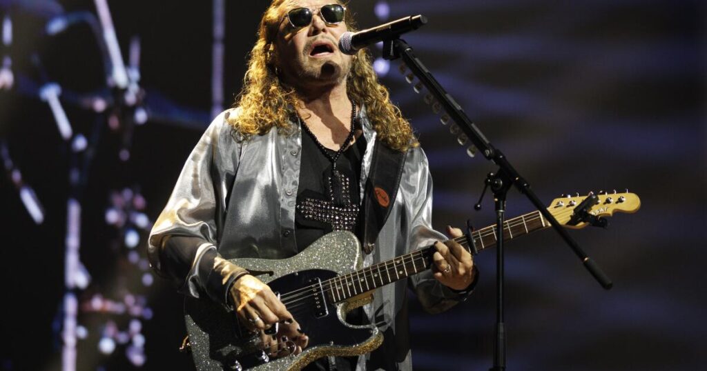 Maná extends record-breaking Vivir Sin Aire tour, adds additional L.A. stops