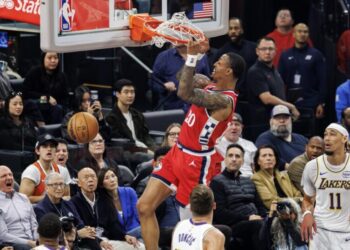 Lakers ask officials for consistency as technical fouls pile up in Clippers loss