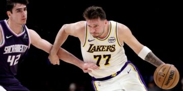 Lakers takeaways: Nick Smith Jr. shines in win over Kings with Austin Reaves sidelined