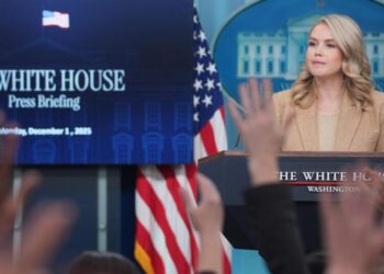 Judge orders the release of an immigrant with family ties to White House press secretary