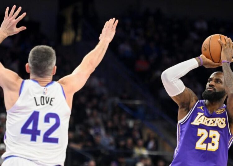 Lakers eventually respond to JJ Redick’s call for change, rally to beat Jazz