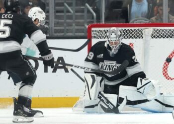 Kings can’t complete comeback, falling to Kraken for sixth loss in seven games